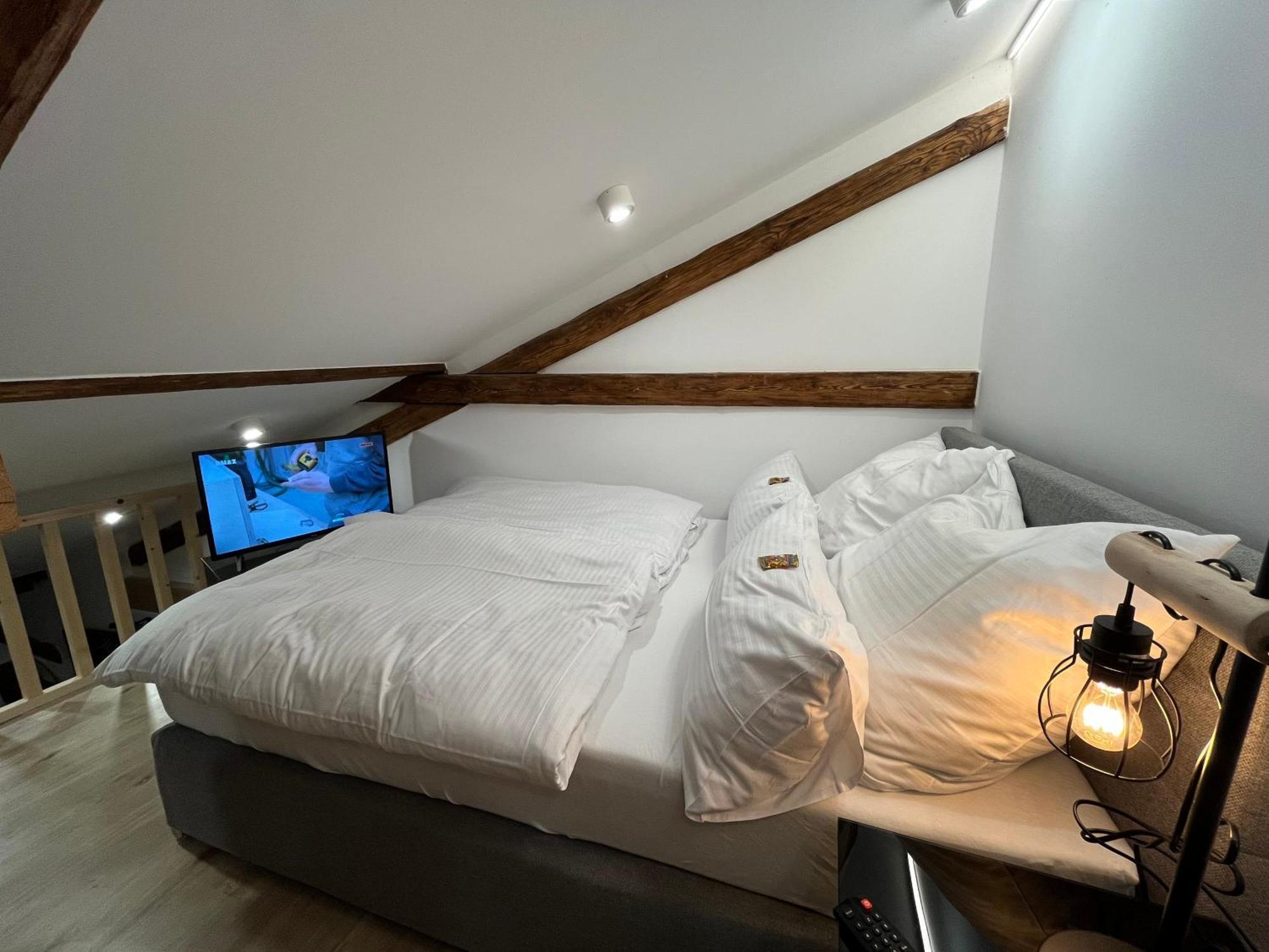 Apartment Beyond Staying Loft 23 Frei Stehende Badewanne Passau