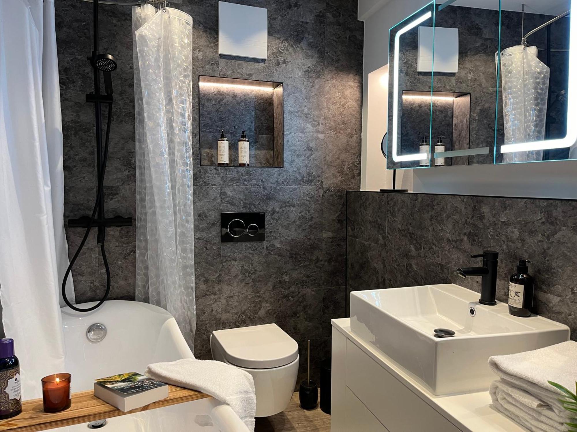 Beyond Staying Loft 23 Frei Stehende Badewanne Apartment *